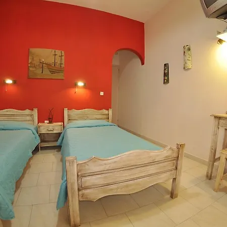 Toula * Dassia (Corfu)
