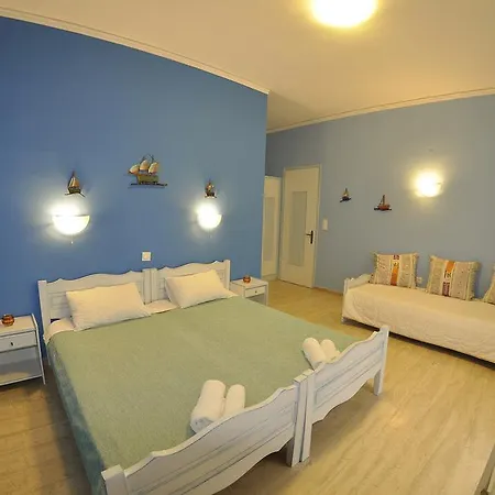 Toula * Dassia (Corfu)