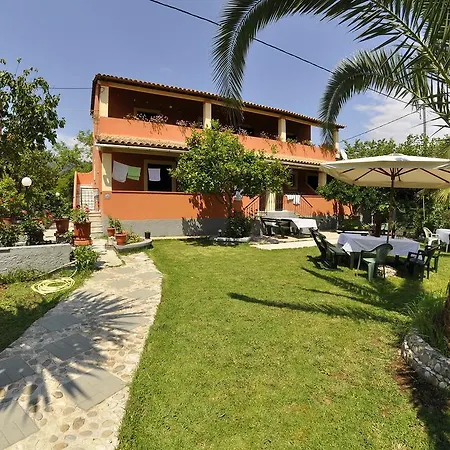 Toula Dassia (Corfu)